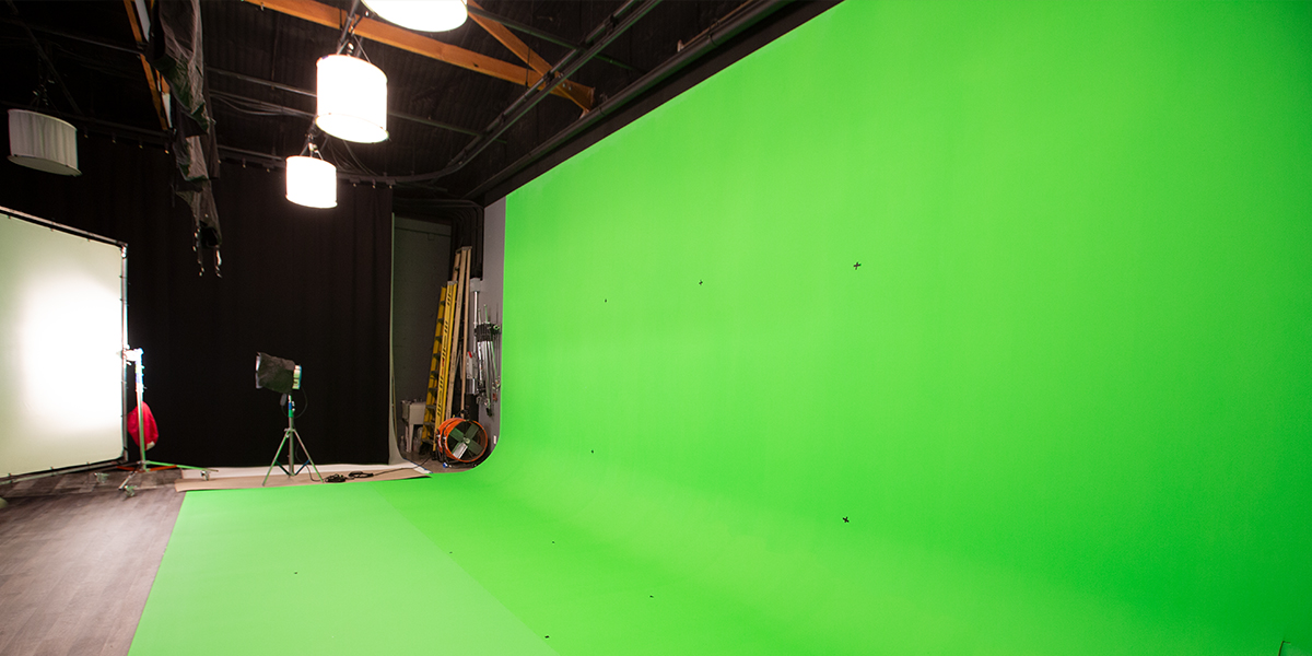 Stage side green screen